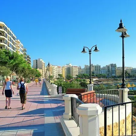 Luxurious With Ocean Views And Pool In Tigne Point Appartamento