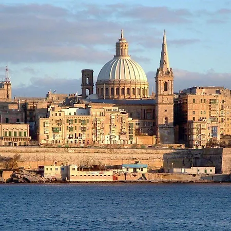 Luxurious With Ocean Views And Pool In Tigne Point