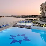 Luxurious With Ocean Views And Pool In Tigne Point דירה סליאמה