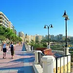Luxurious With Ocean Views And Pool In Tigne Point דירה