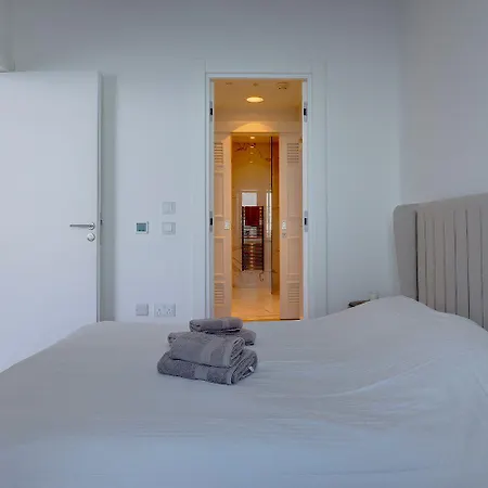 Luxurious With Ocean Views And Pool In Tigne Point Apartment