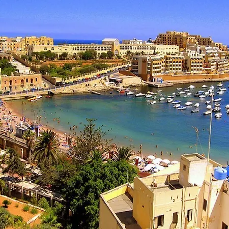 Luxurious With Ocean Views And Pool In Tigne Point Appartement Sliema