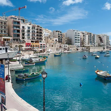 Luxurious With Ocean Views And Pool In Tigne Point * Sliema
