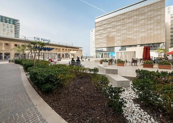 Appartamento Luxurious With Ocean Views And Pool In Tigne Point Sliema