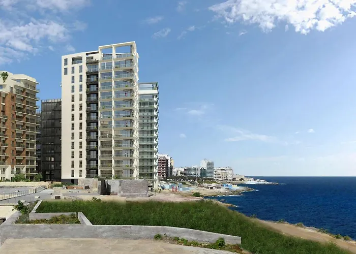 Appartamento Luxurious With Ocean Views And Pool In Tigne Point Sliema