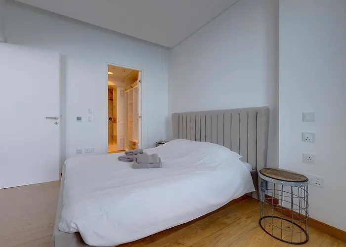 Luxurious With Ocean Views And Pool In Tigne Point