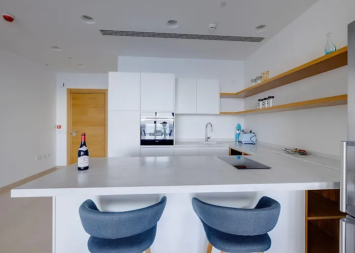 Luxurious With Ocean Views And Pool In Tigne Point Appartamento