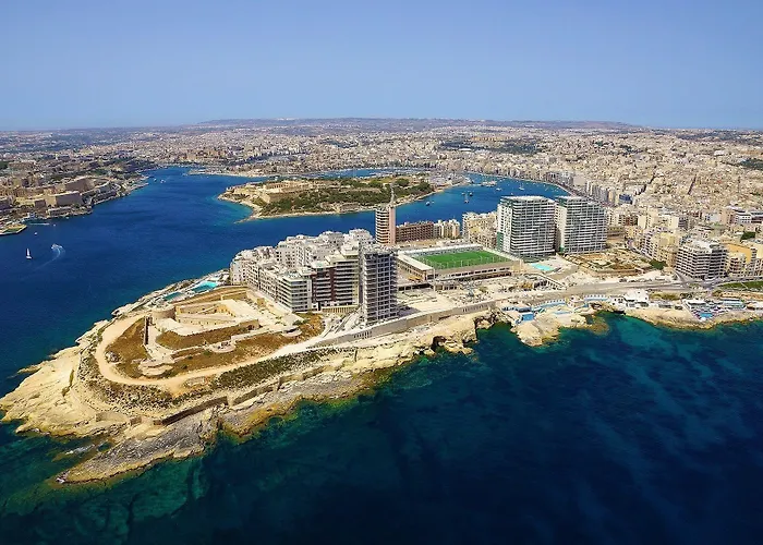 Appartamento Luxurious With Ocean Views And Pool In Tigne Point Sliema
